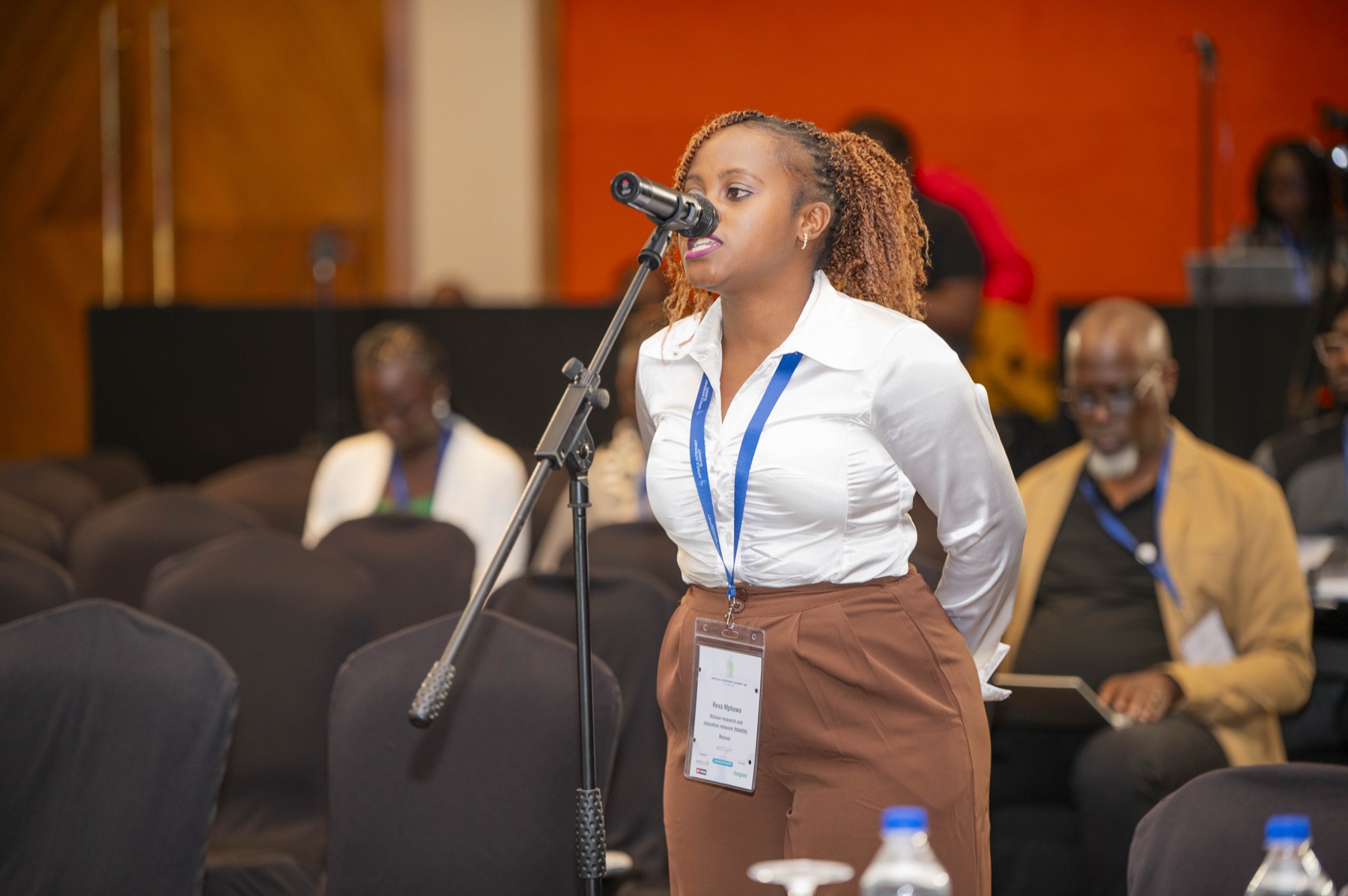 Rexa Mphuwa addressing the AFRINIC community